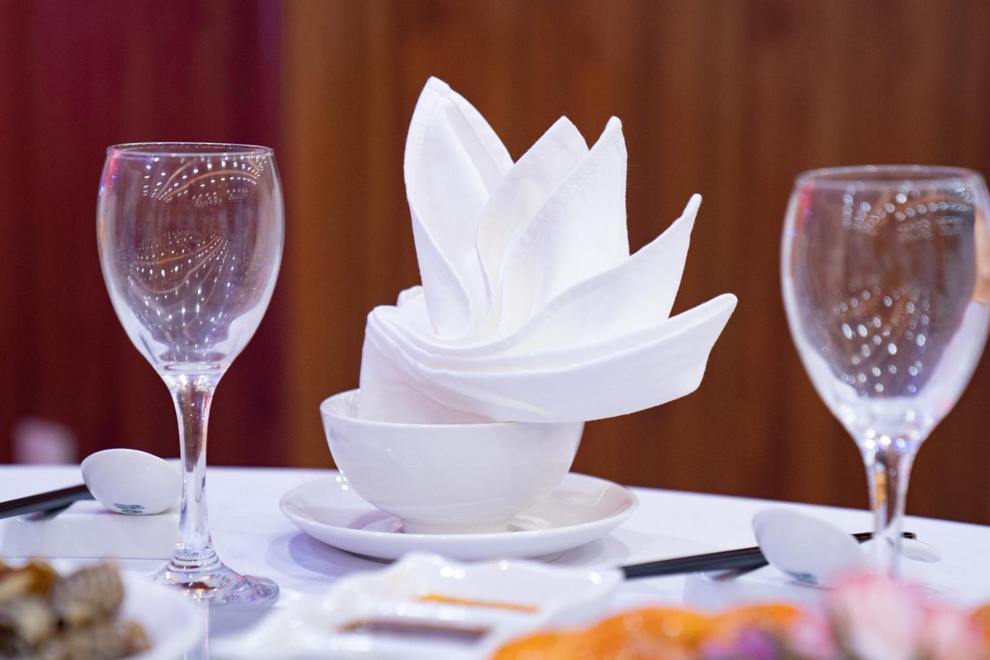 Binh An Nhien Hotel Duong Thanh エクステリア 写真