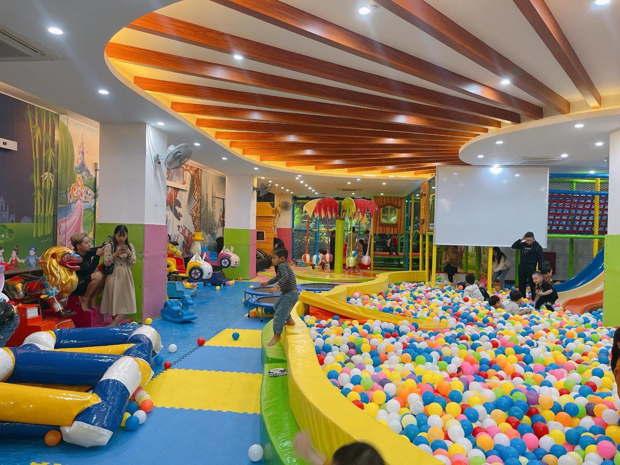 Binh An Nhien Hotel Duong Thanh エクステリア 写真