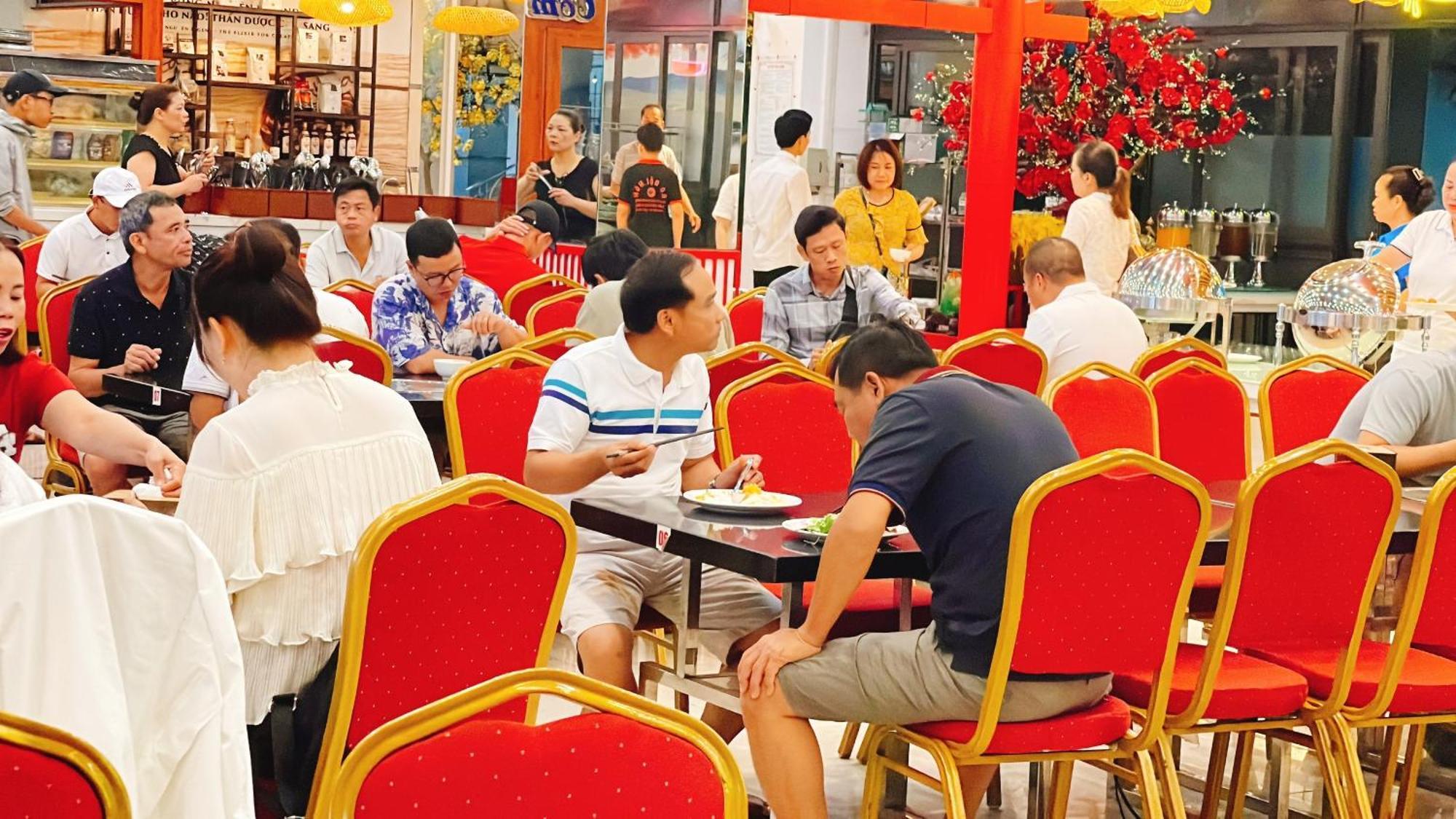 Binh An Nhien Hotel Duong Thanh エクステリア 写真